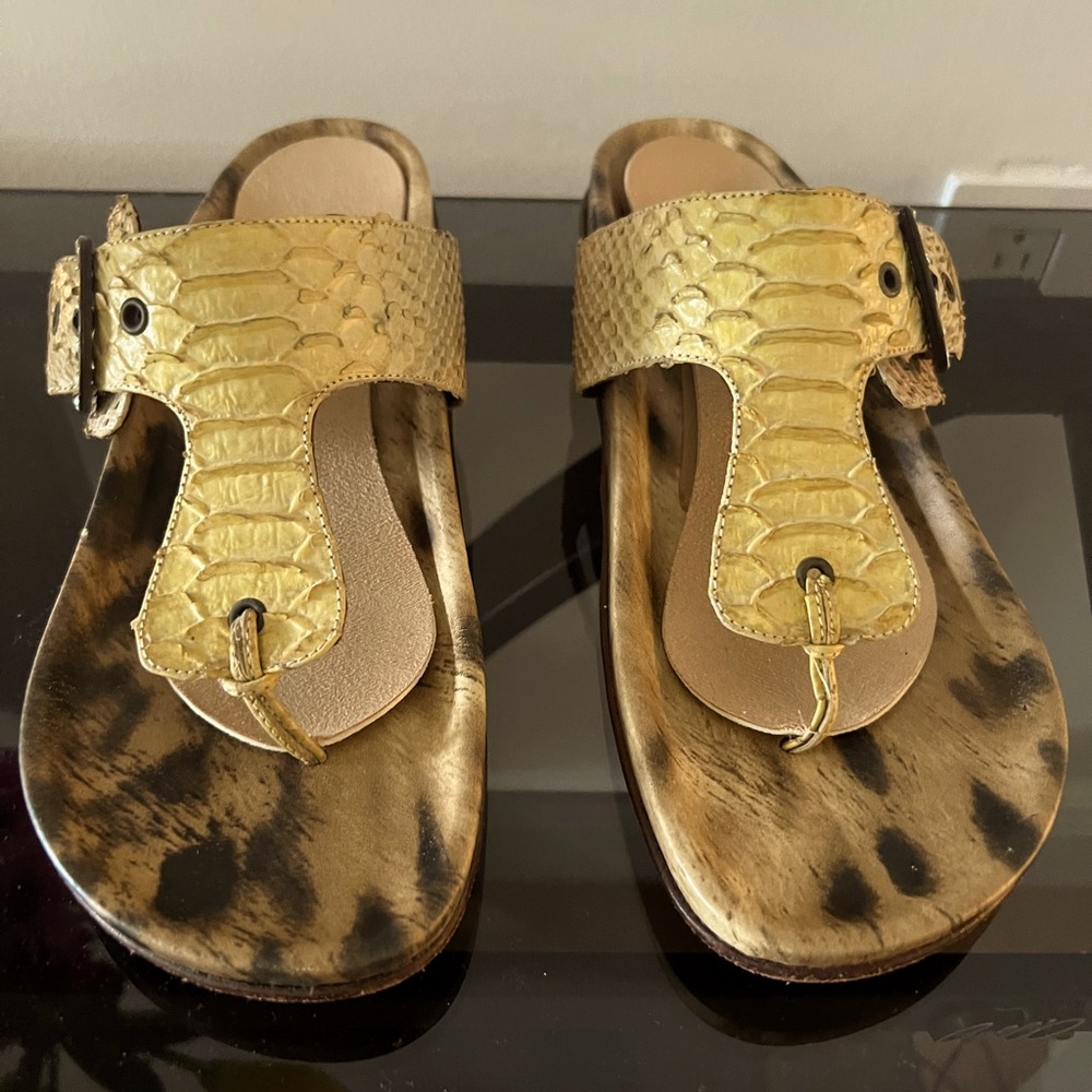 Ricky Sarkany, women Sandal, size 39, soft yellow color